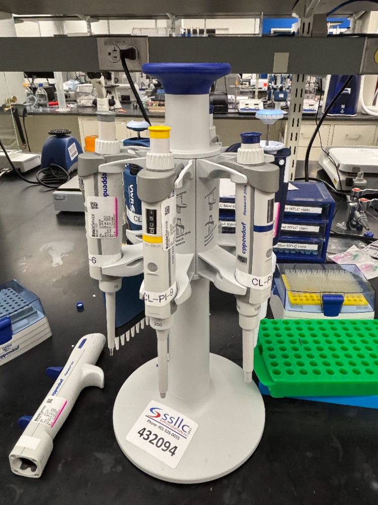 Image of Mixed Single and Multichannel Pipettes